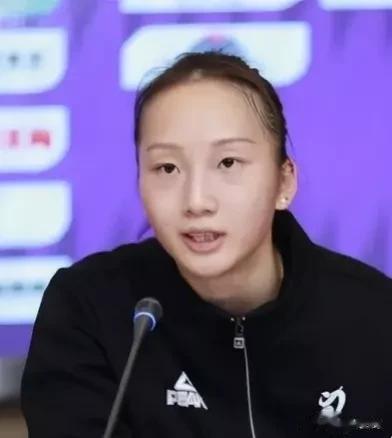 上海女排仲慧两项数据排名所有主攻第一，力压李盈莹和吴梦洁，让人忽然想起来2010