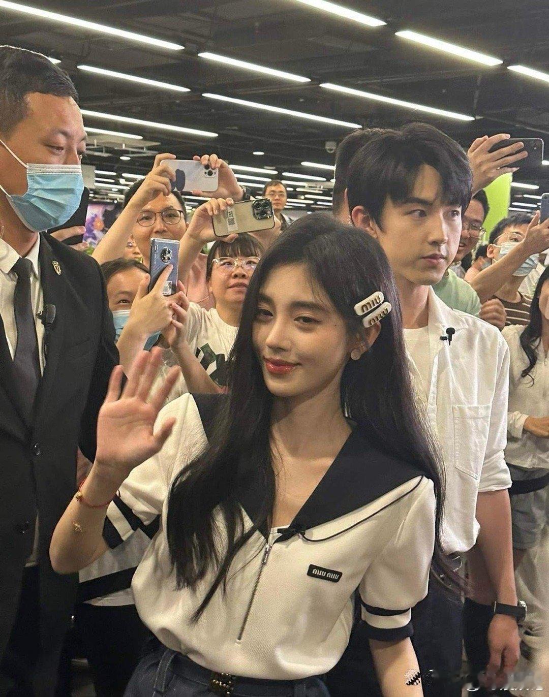 鞠婧祎这个生图状态能打吗？ ​​​