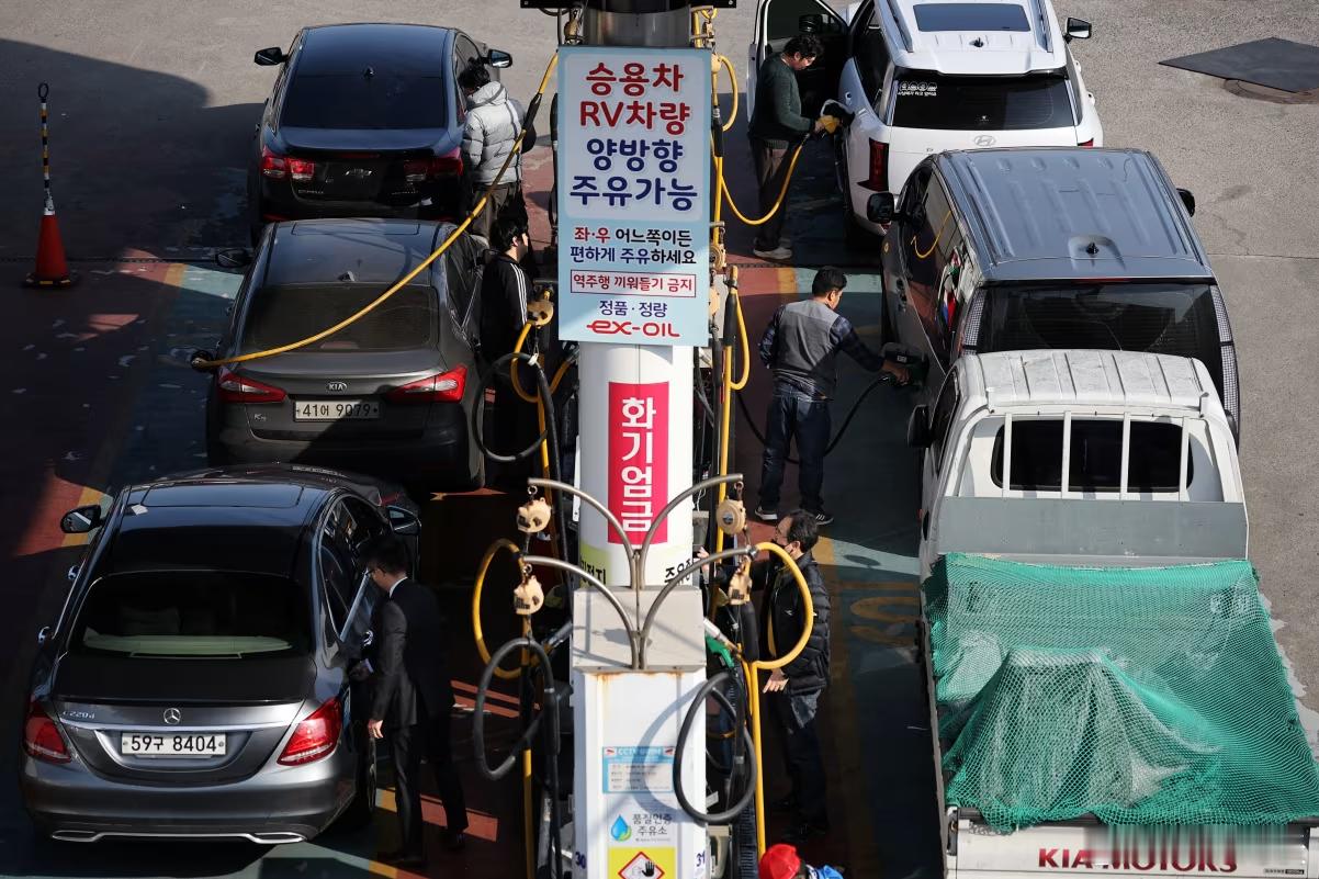 【亚洲螺旋式上升的供应冲击正席卷美国】[责任都是别人的，因为美国始终是正确的]（