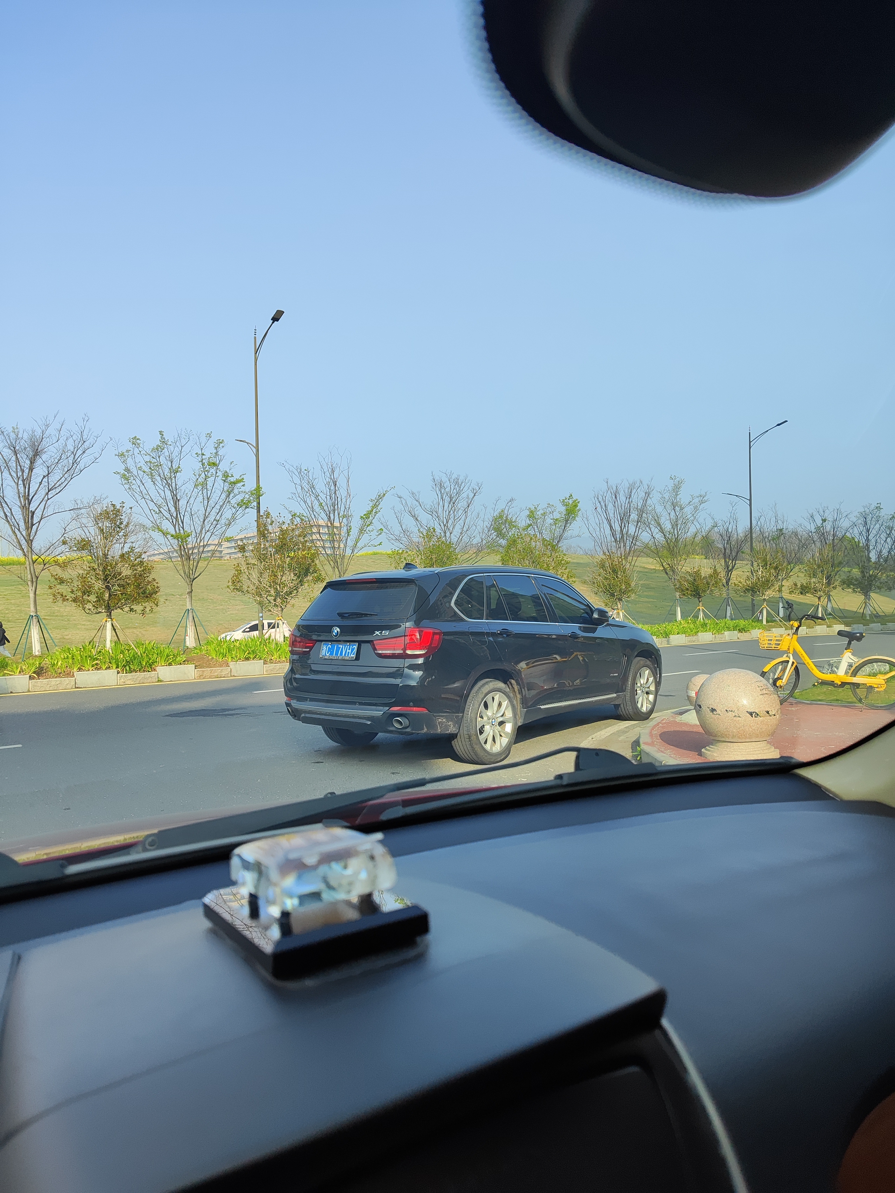 如今这个年代，人都要简单点儿的，所以，任何一款车，配置超过三个等级的，都很恶心?