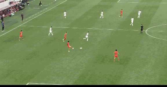 中国U23男足这个替补阵容属实踢的有些差，很多莫名其妙的失误让人看不懂，要不是朝