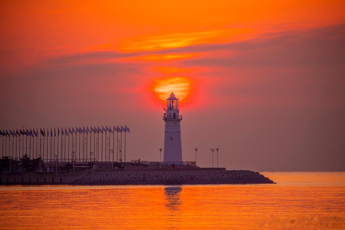 中国企业出海主要有八大模式，物、钱、人的出海物的出海主要是产品出海、服务出海和文