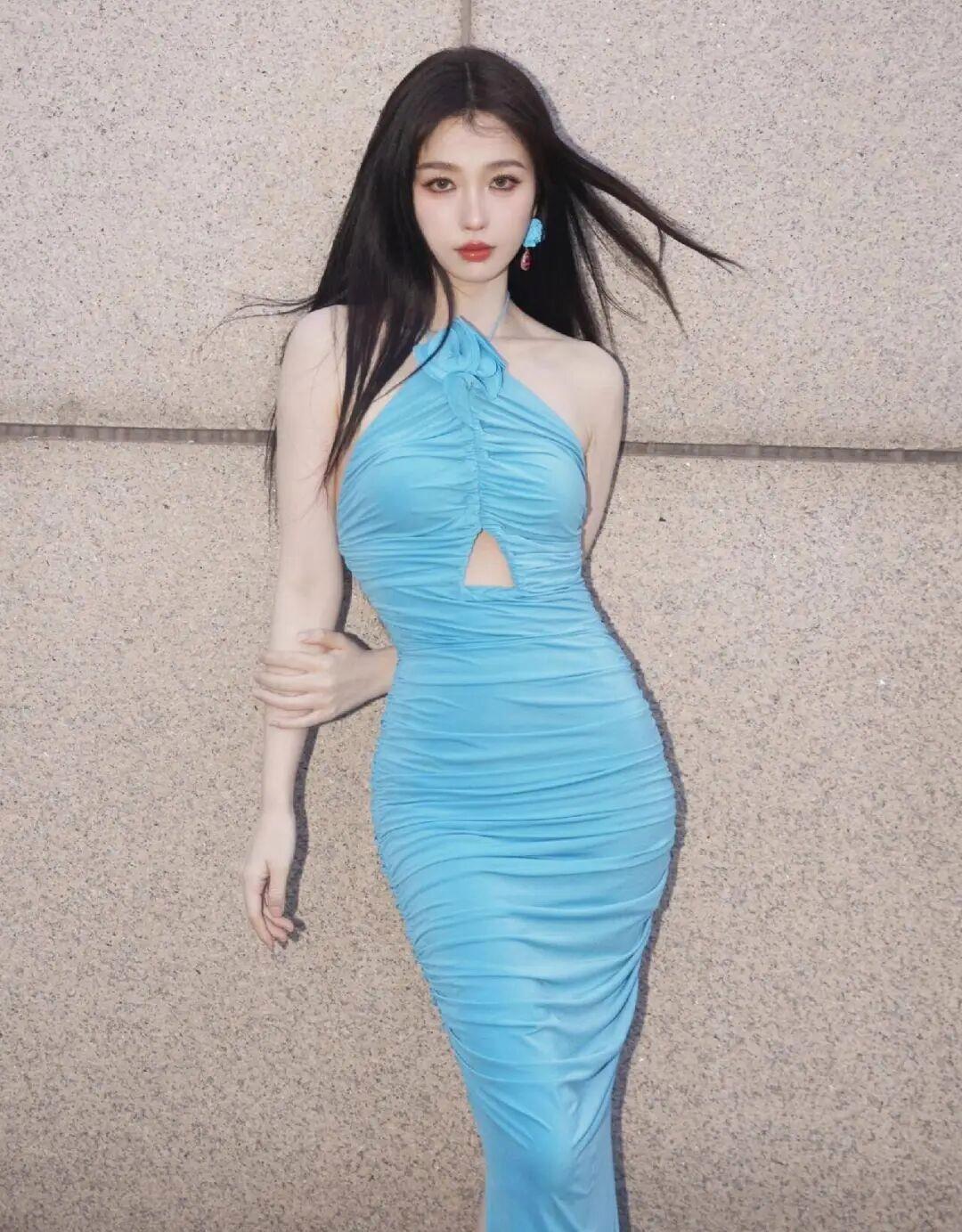 虞书欣你这腰臀比杀疯了，内娱卡戴珊非你莫属！ ​​​