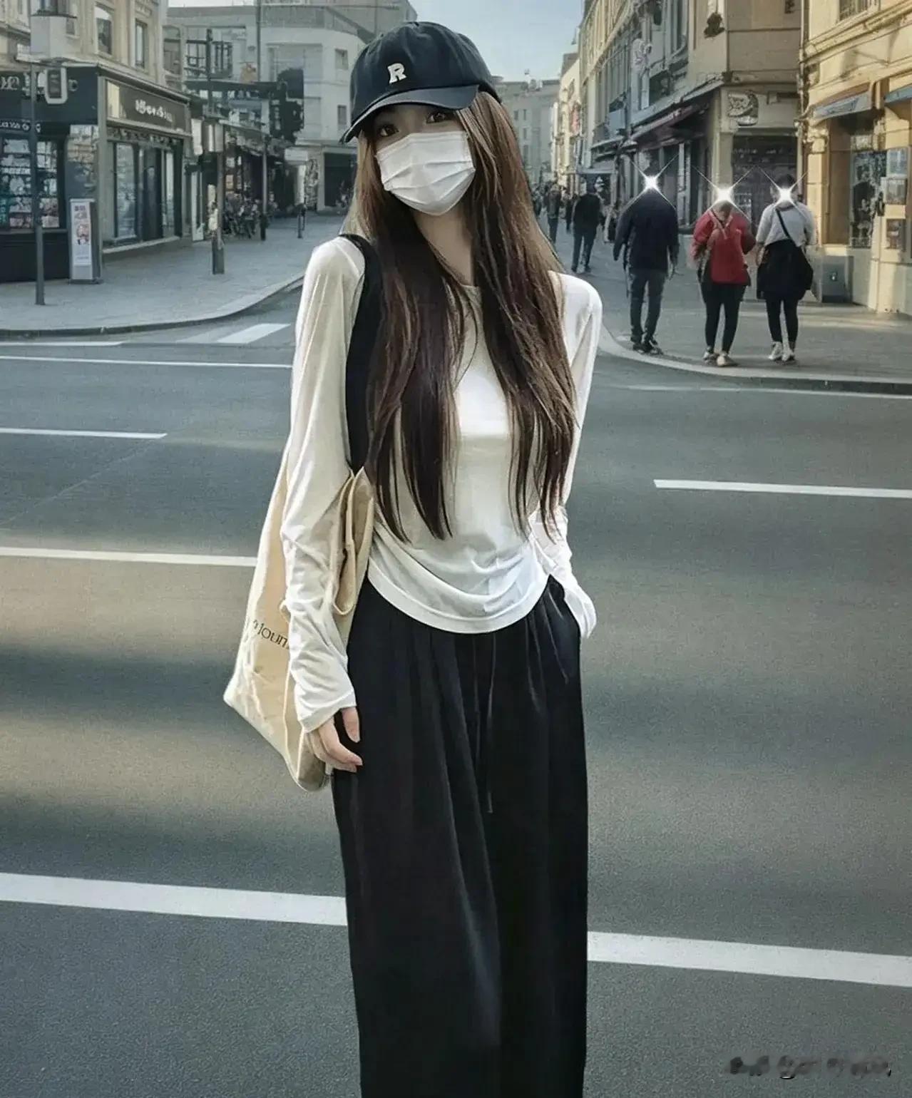 现在大热天的街上，为啥很少看到女生穿短裤短裙了？仔细一想还真是。往年一入夏短裤轮