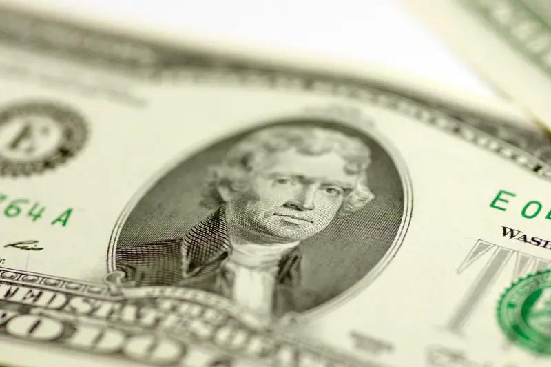 美国拥有高度发达的金融市场，涵盖了股票、债券、期货等众多领域。这些市场的规模庞大