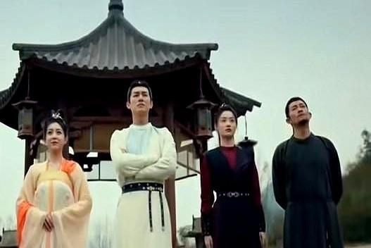 我选第十句，“书生之怒，血溅五步”。
 
第二季西行篇，苏无名被按头羞辱，平时蔫