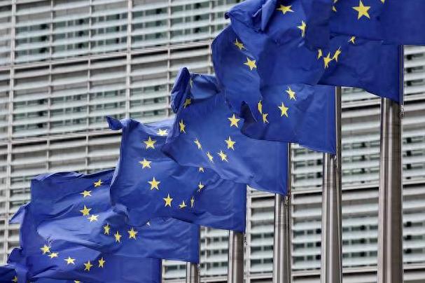 欧盟拍板定案直接加码制裁伊朗，专门盯着跟霍尔木兹海峡有关的人和机构，态度摆得特别