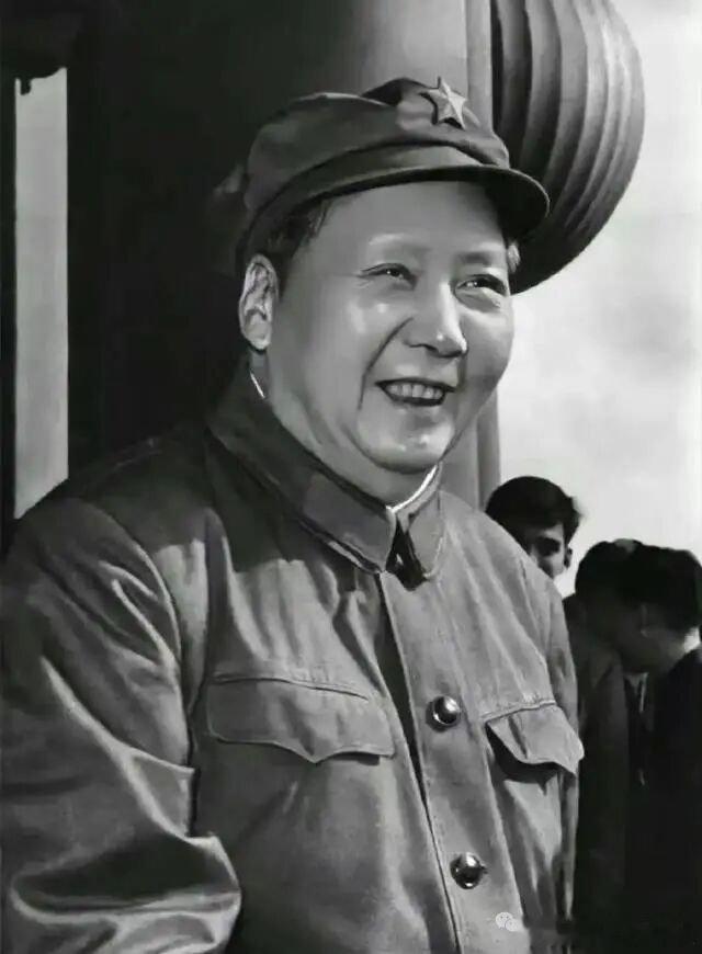 【沁园春·致敬伟人】沁园春·致敬伟人思想如罡，劲拂东风，遍彻九州。看红旗漫卷，山