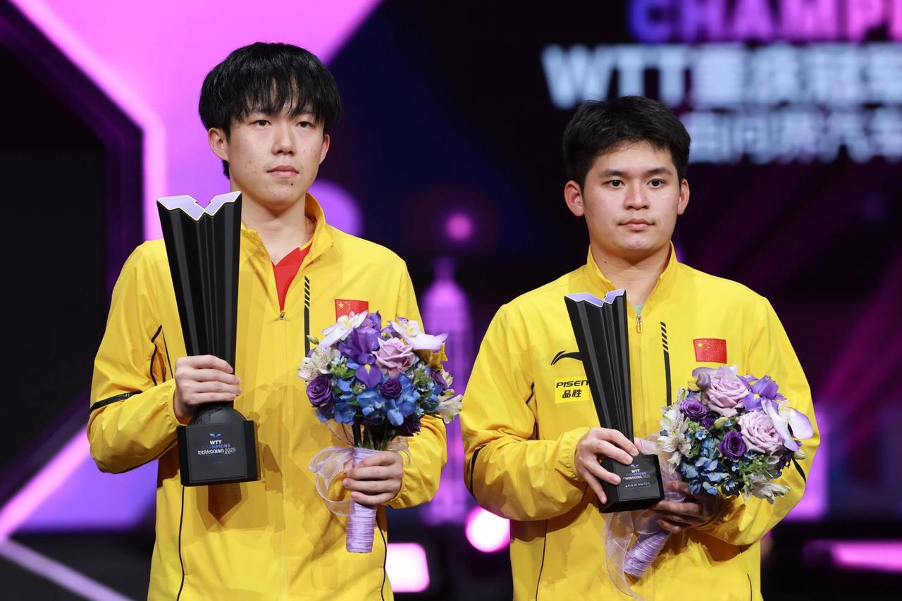 大喜讯！世乒赛4强：3-0、3-0，🇨🇳中国男乒、女乒双双晋级4强，剑指世乒