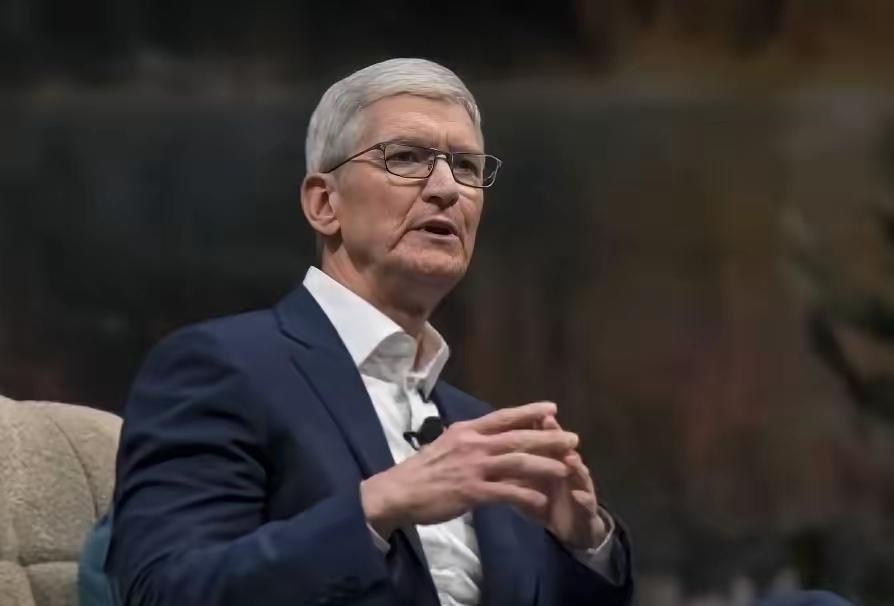 美国慌了？苹果CEO库克抛出惊人言论，振聋发聩！

东方大国制造业的完备和深度，