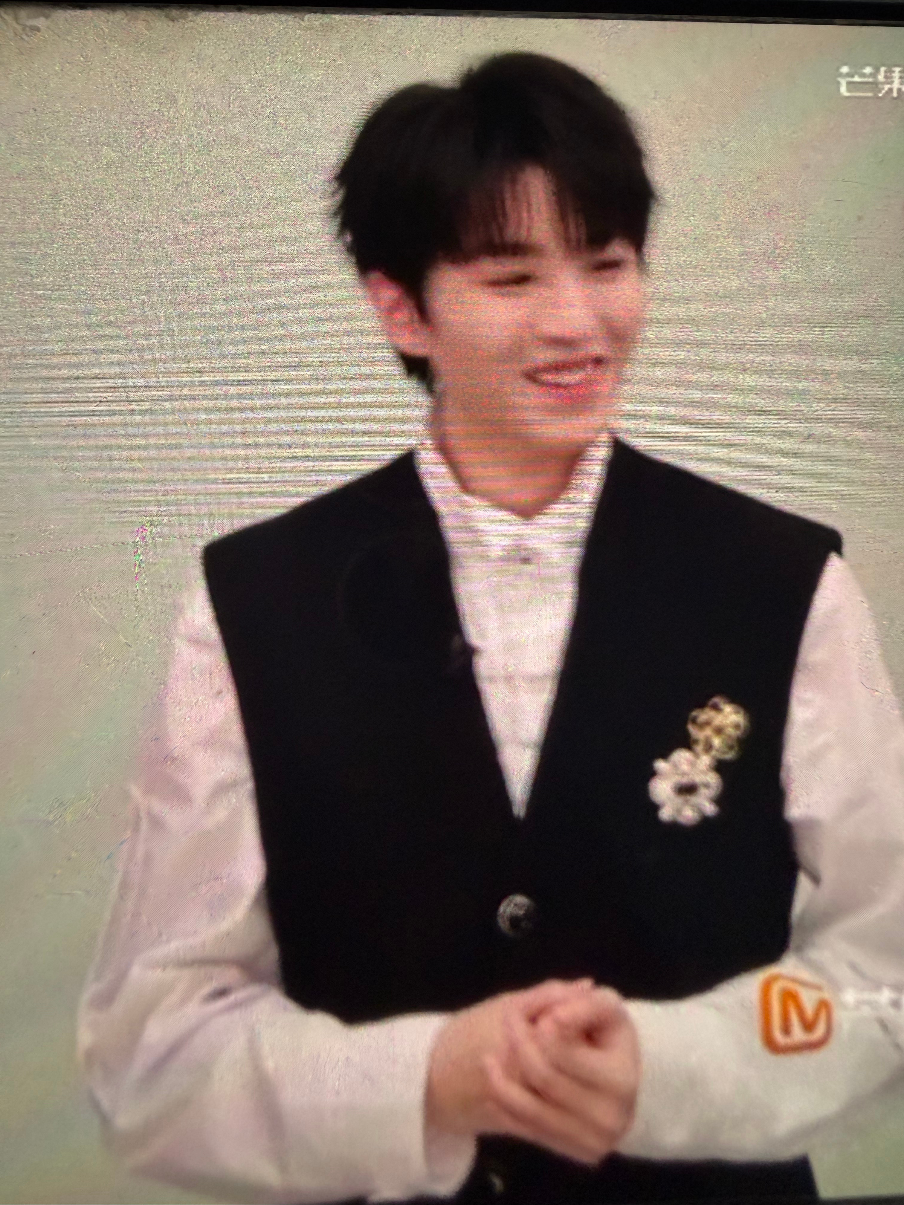 原来王俊凯送考是徐洁儿徐洁儿人脉是王俊凯 乘风初见面直播