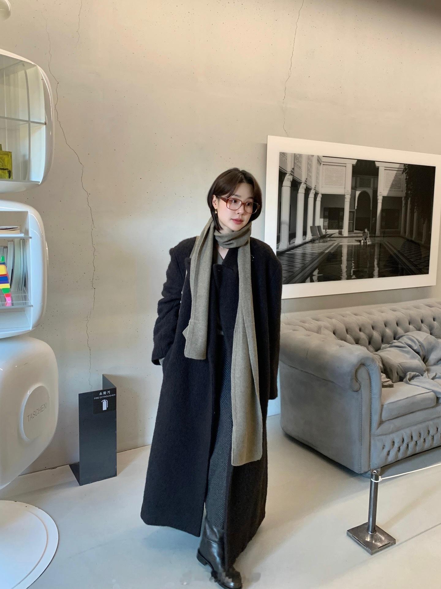 周美ins更新好舒服 