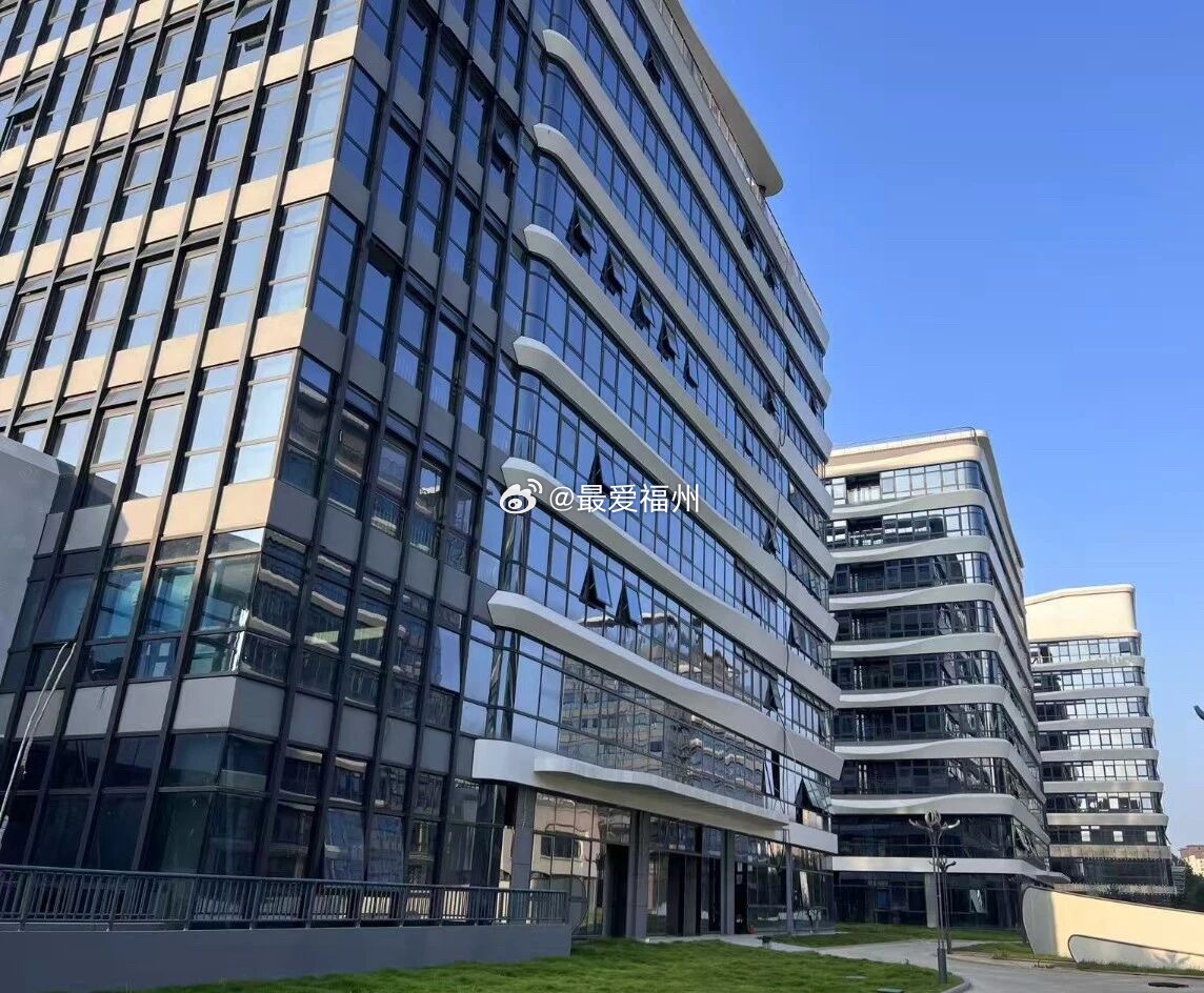 福州京东方全球灯塔工厂产能满负荷运转！上半年 福州全市规模以上工业增加值同比增长