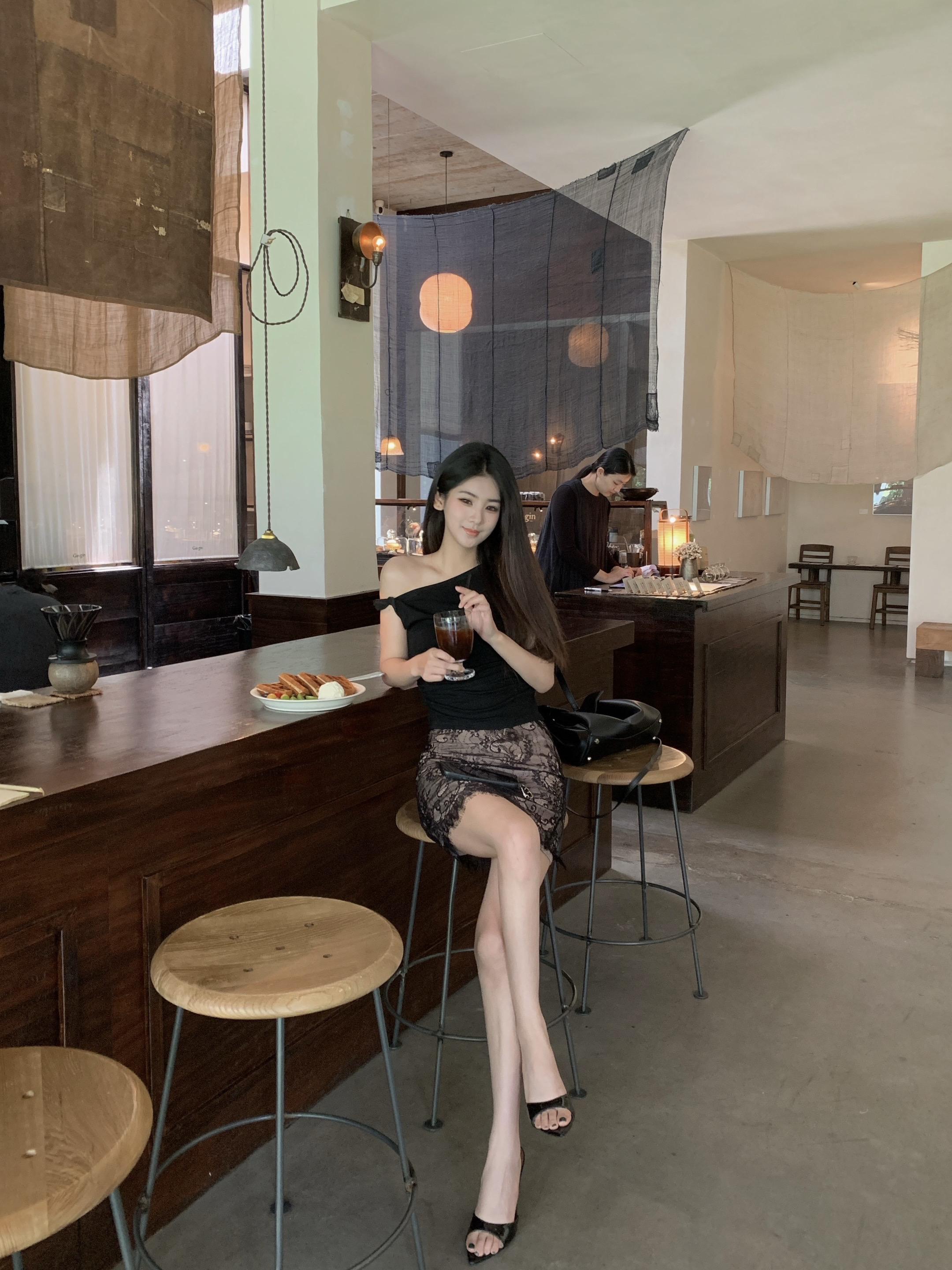 少女心事从来不是恨海情天 是见过太多优秀的人后总焦虑能否在相同年纪独当...