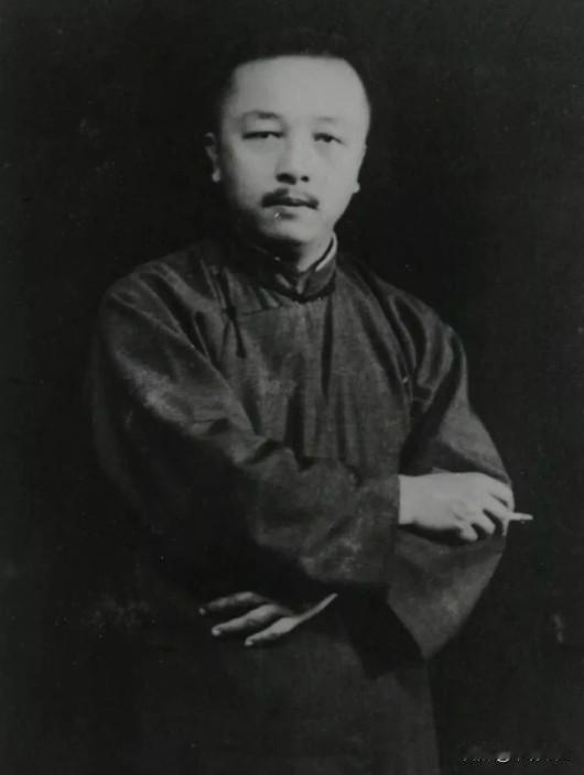 1916年，著名教育家、北大教授刘半农的妻子生下了一个女儿，得知是女儿后，刘半农