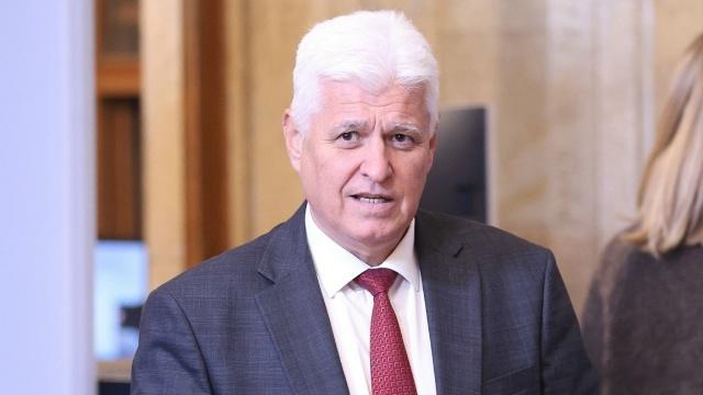 保加利亚将不再向乌克兰提供武器,该国国防部长德米塔尔·斯托亚诺夫宣布。他补充说,