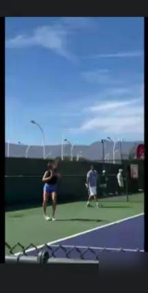 郑钦文直接把前澳网亚军拽进教练席，转身就一头撞进印第安维尔斯最变态的死亡名单。你