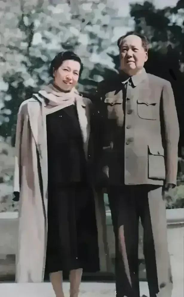 珍贵的照片，浓缩了那个时代的精神气质。#转发接龙开新年# ​​​