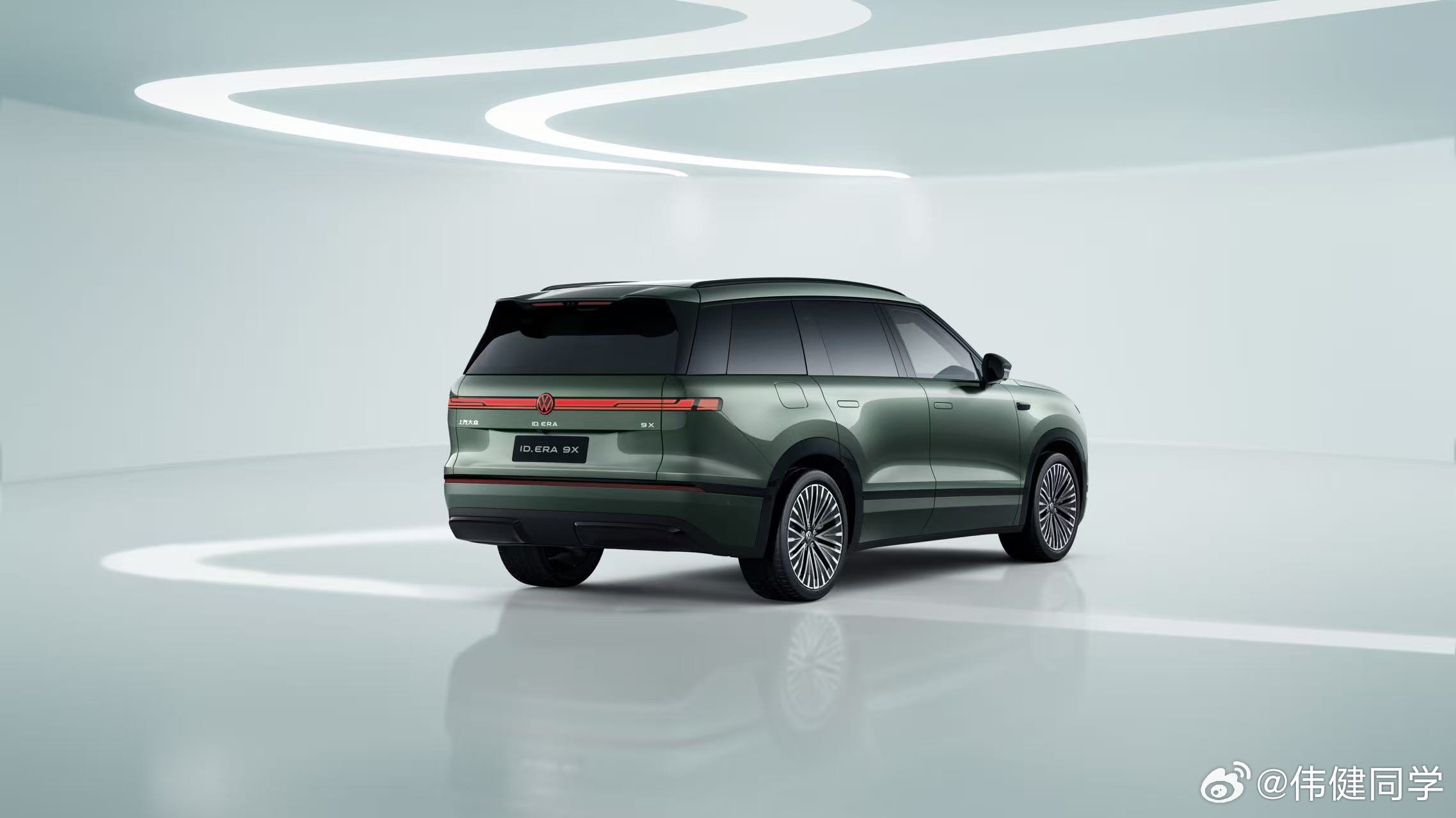 大众ID.ERA 9X——大六座增程SUV这次发布的新颜色是仙踪绿，我觉得绿色这