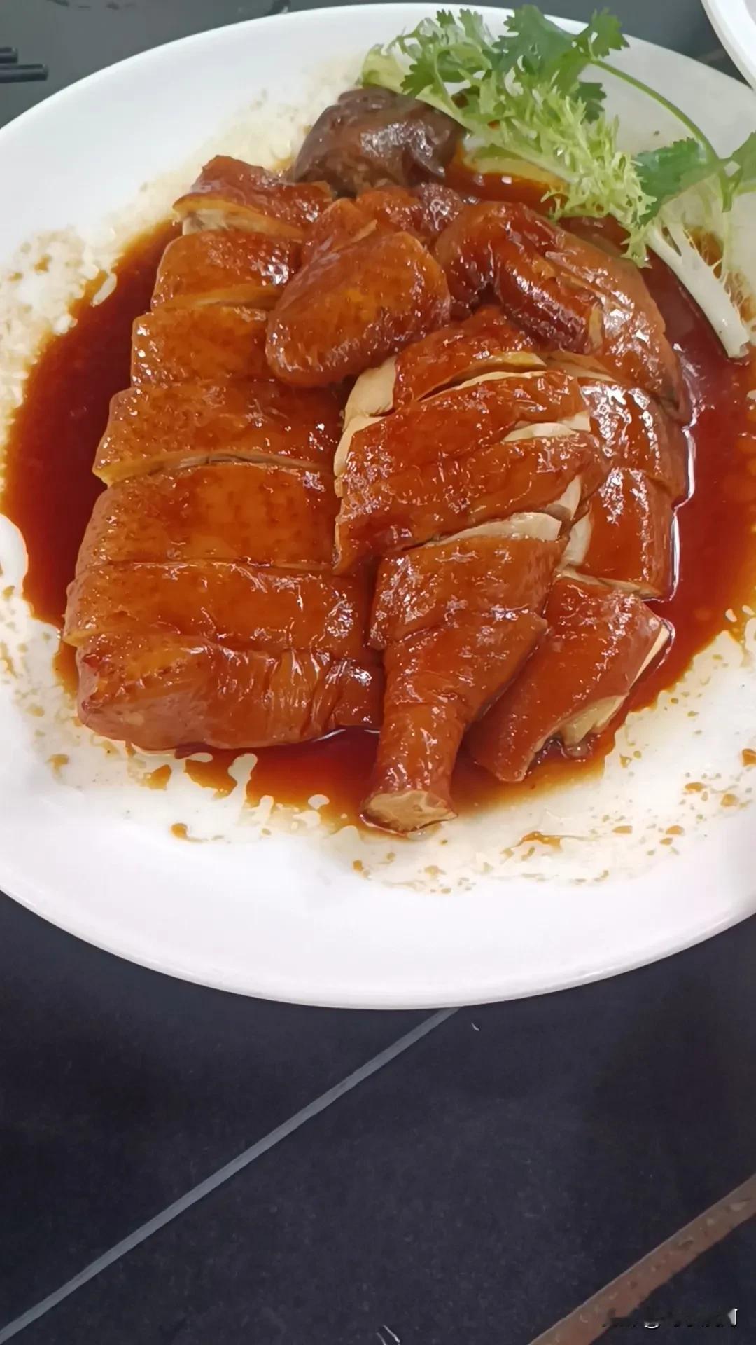 #晒出相册最近的一张美食照片#上白云山，在黄婆洞水库上头一间粥城/吃的午餐。