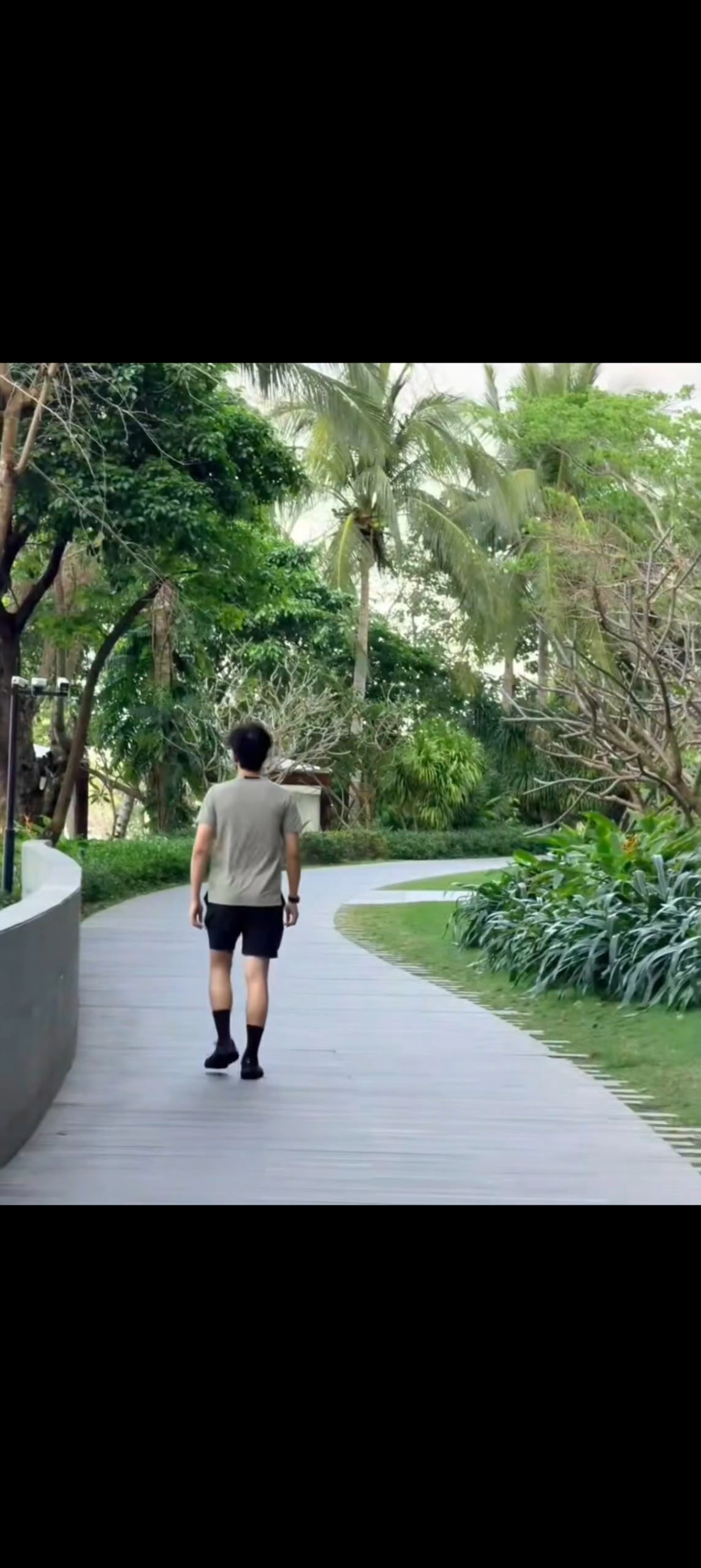 李现李现上官诚明 被偶遇出去锻炼的李现 