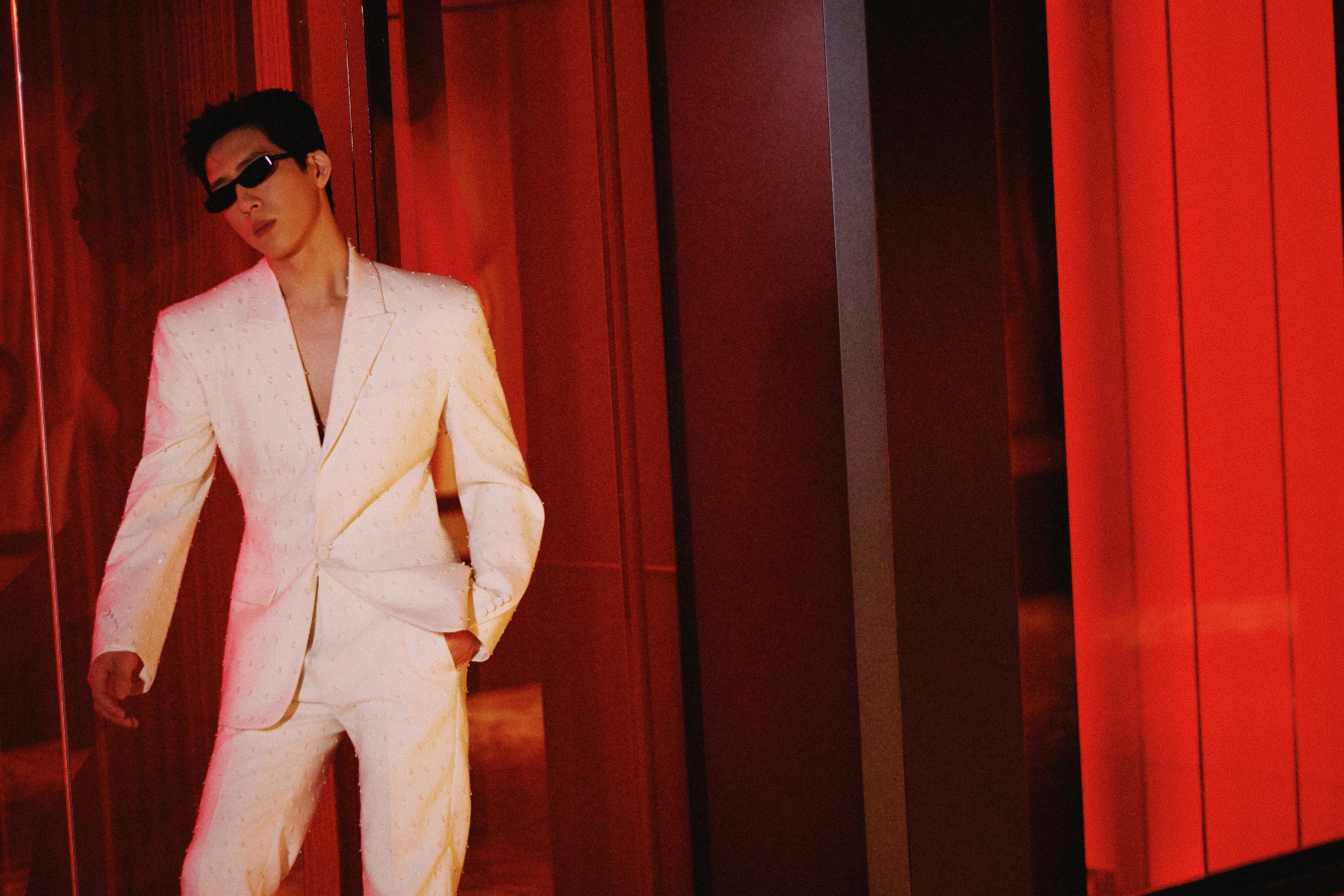 新濠天地重磅官宣！井柏然出任新濠天地全球品牌大使，谭元元担任新濠天地品牌挚友，双