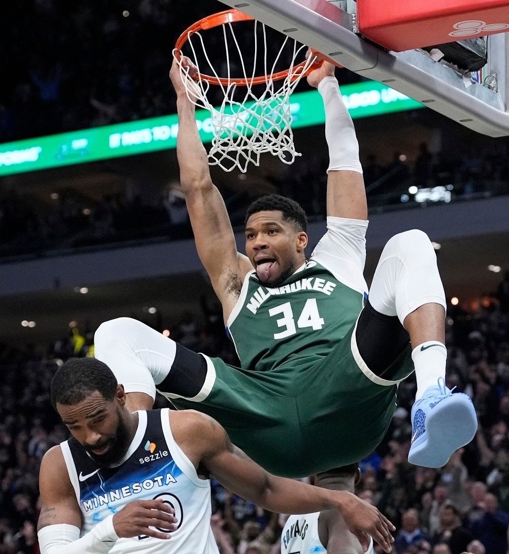 据记者JakeLFischer报道，密尔沃基雄鹿队认为明尼苏达森林狼队和迈阿密热