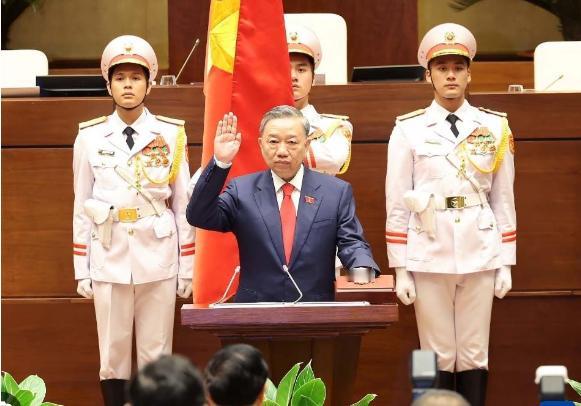 南海局势要变天了？路透社突然曝出猛料，越南一年填出300多个足球场，动作快得吓人