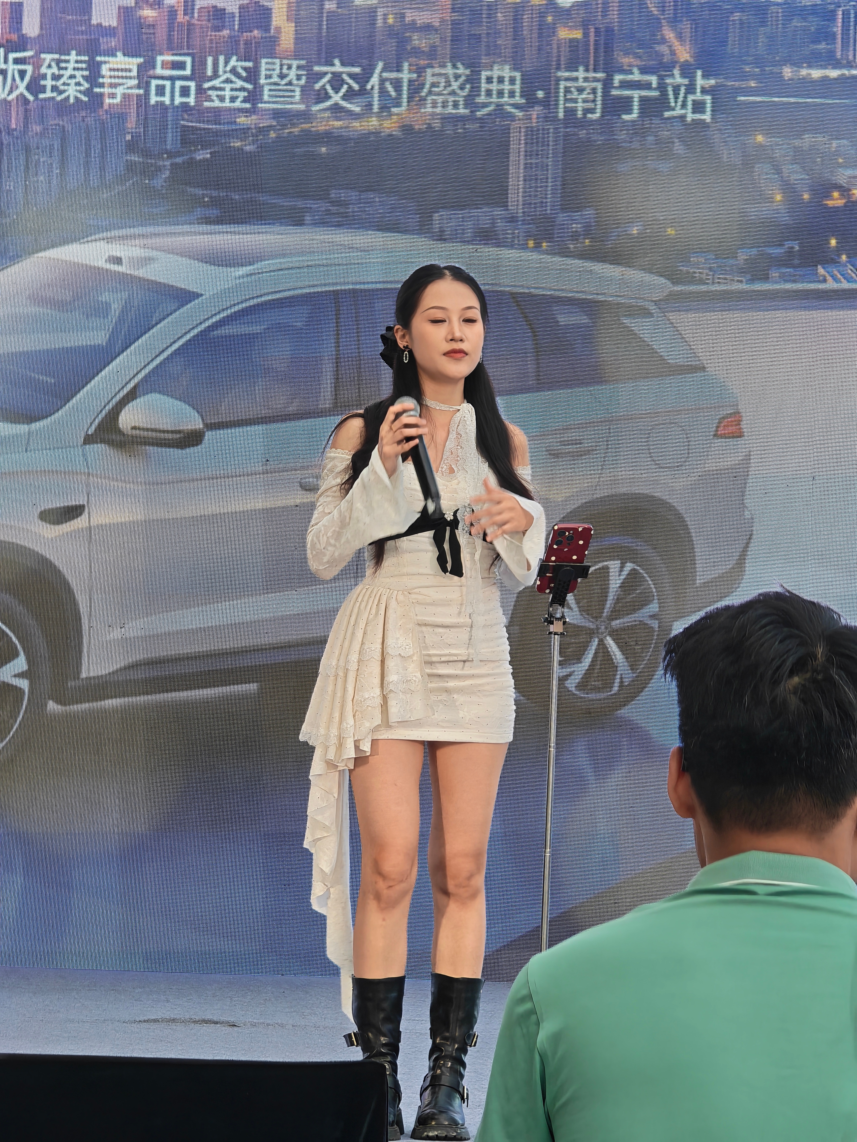 实名羡慕南宁的朋友，宋Pro DM-i飞驰版现场交车。今晚的宋Pro DM-i飞