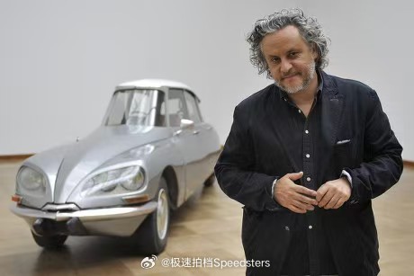 1米宽的车！会有多难开？这是一台来自法国的极致小车，由法国艺术家Gabriel 