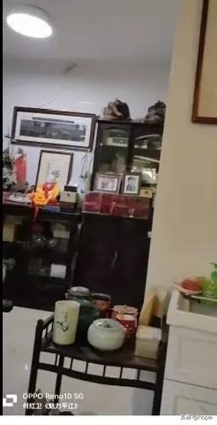 前南博徐院长家的“藏宝屋”，看了才懂什么叫“收藏界天花板”！

不大的房间被藏品