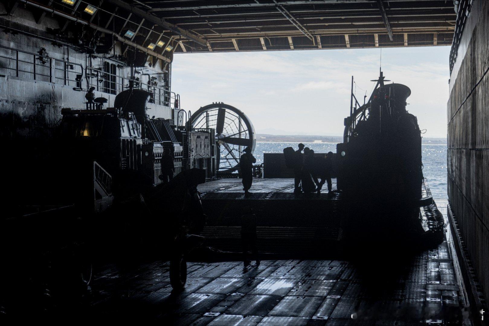 2025年7月17日，USS SOMERSET (LPD 25) ​​​
