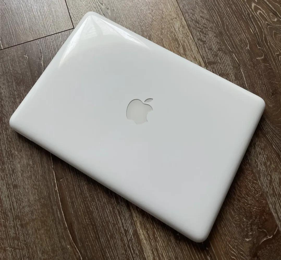 这款MacBook算是老古董了吧，但是放到现在依然颜值在线哎