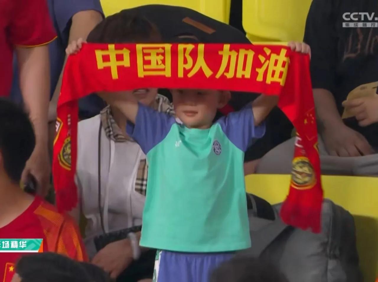 #2023国家队友谊邀请赛#
与上一场稍有不同，今天国足面对叙利亚，后防相对稳健