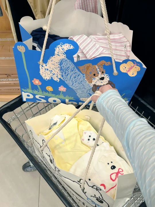 广州 又来猛逛小狗衣橱