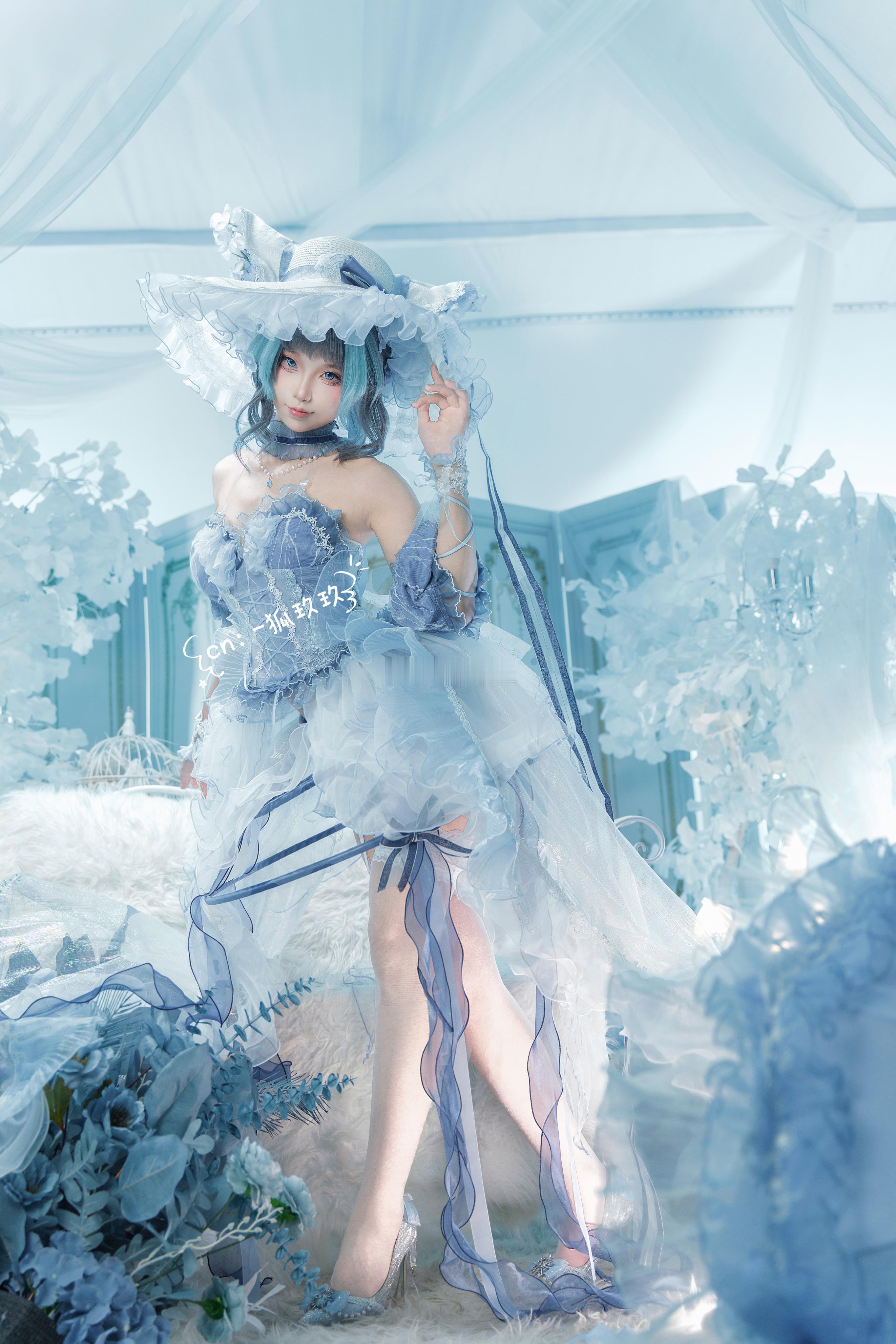 重新发一遍，又动了不知道谁的小蛋糕被举报了捏【碧蓝航线】柴郡废稿花嫁礼服cos“