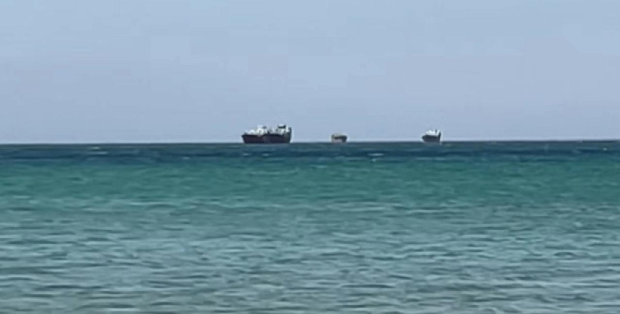 美国与伊朗的和平，不能出现以美国控制霍尔木兹海峡的情况下结束，否则整个世界都将毫