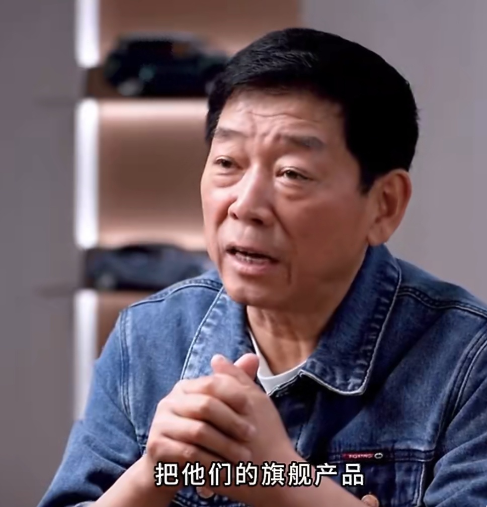 魏建军征名把哈弗旗舰整没了网友投票真把旗舰名字给整没了！老板这回是真听劝，三十万