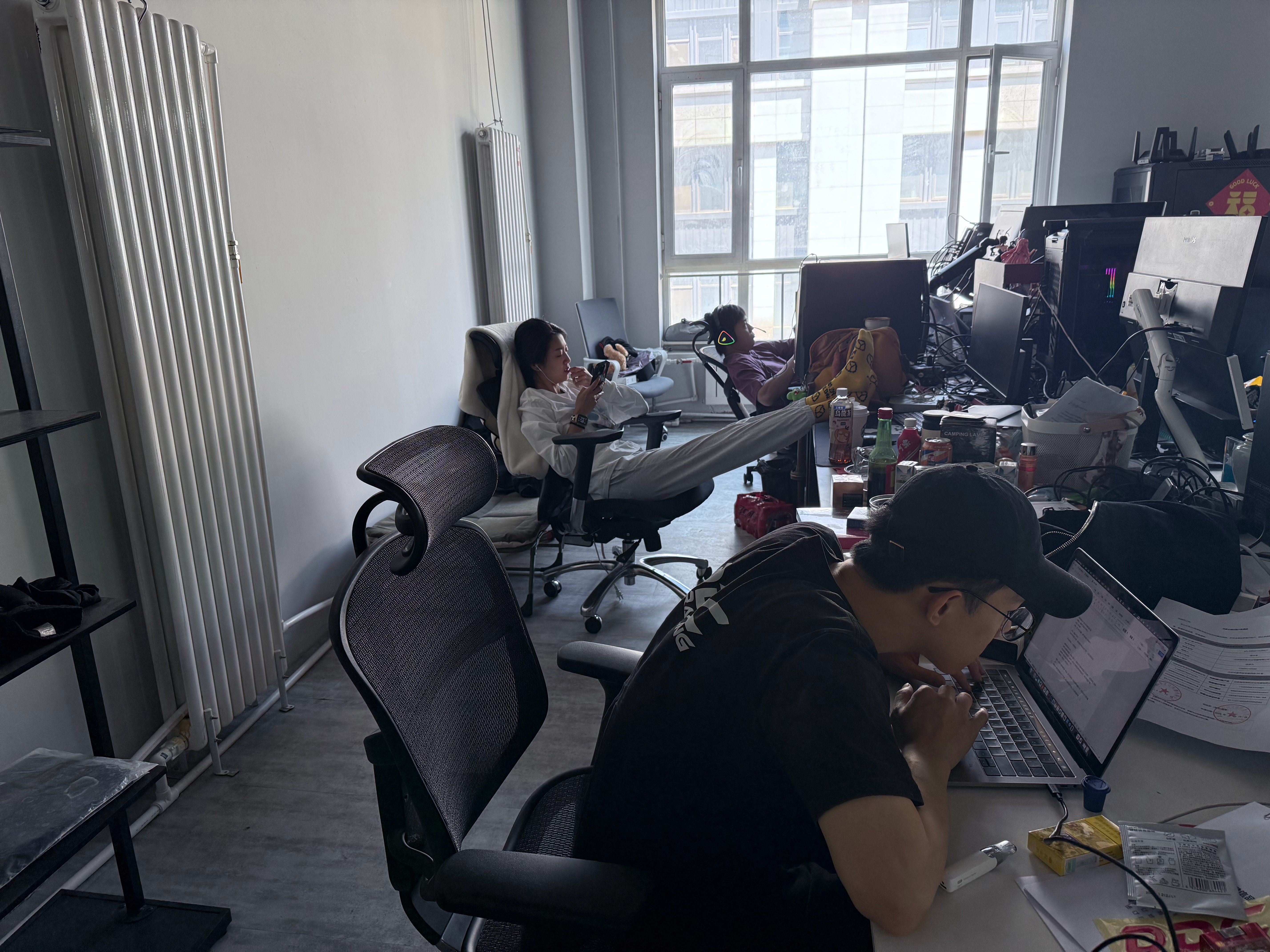 五一假期后第1个工作日 开工了  我司元气满满（不是[开摆] ​​​