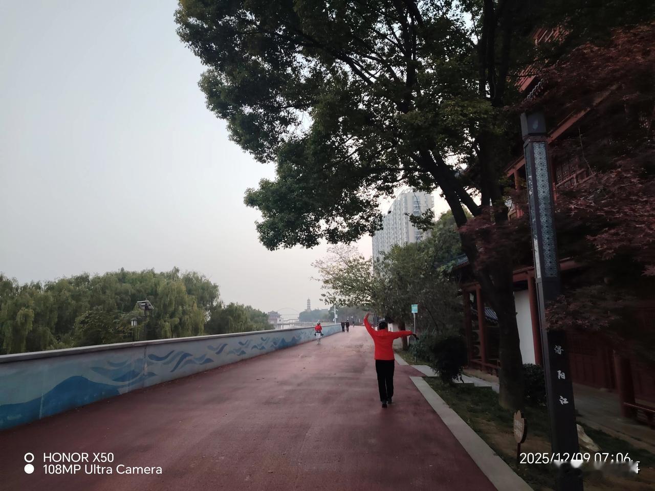 你觉得哪些东西最不该涨价最不该涨价的是人们生活必须品