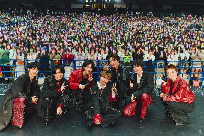 原因在自己。在东京都内举办了第四张单曲《パラノイドランデブー》的发售纪念活动。 