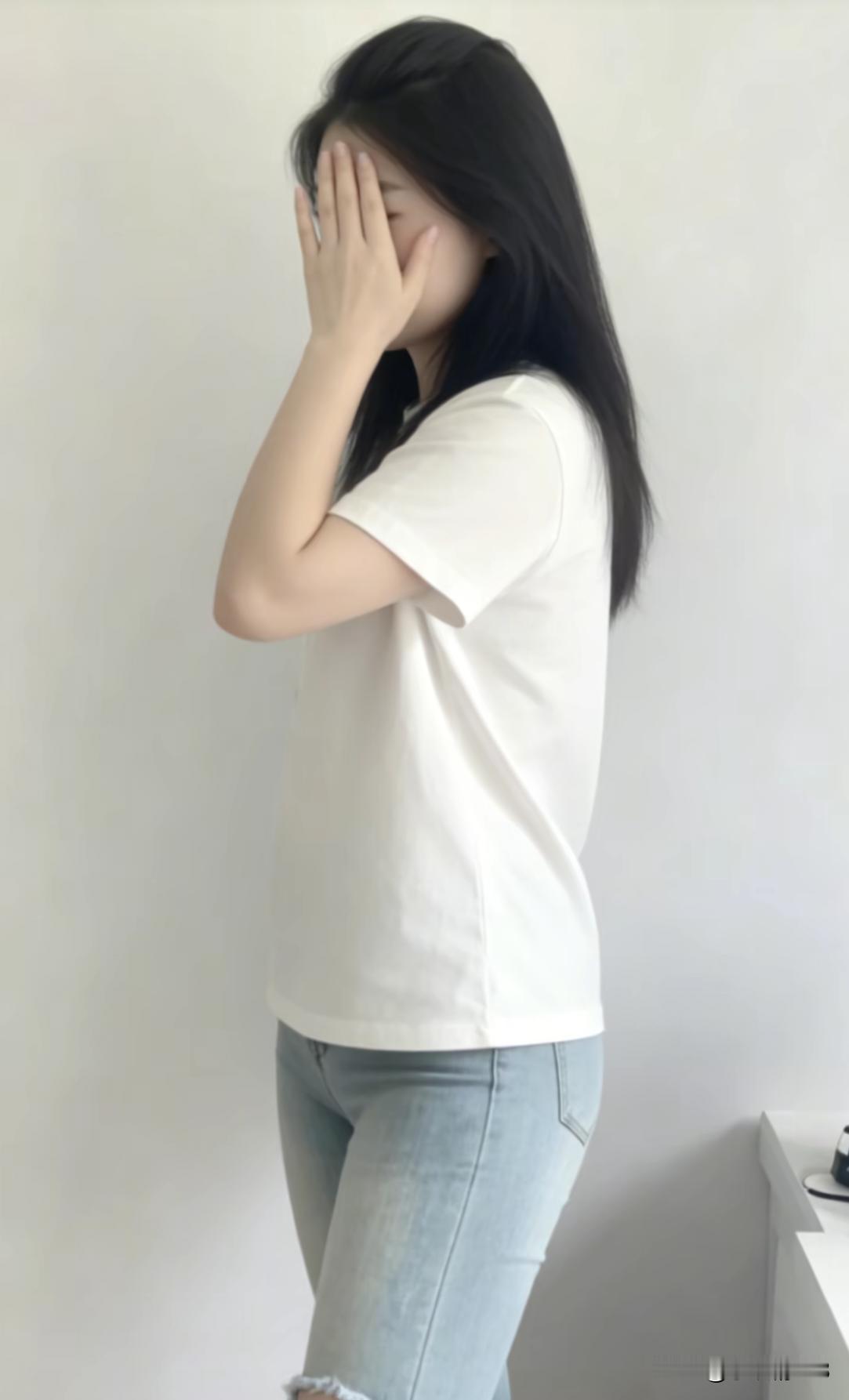 你转头就可以不爱 但我不行 我连觉都睡不好