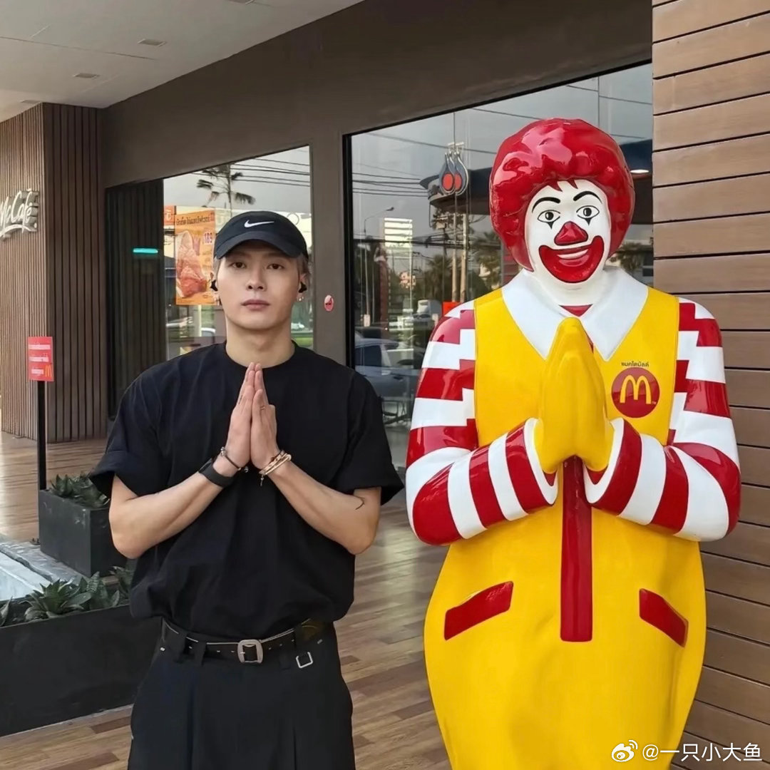 王嘉尔项目真的多啊 牛啊 一切的一切 都是伏笔 