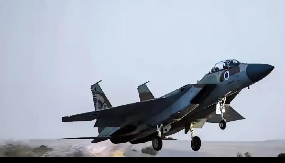 五批导弹原料运向伊朗！
​可能有人要问了，这原料到底是啥，能让美国这么紧张？说出