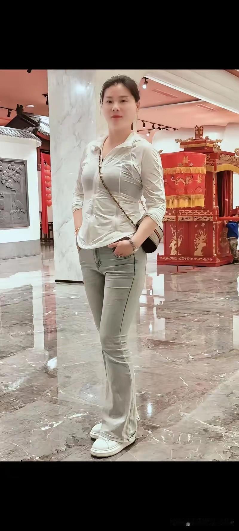 我才40岁
难道就没人要了吗

这段时间天气特别的热
我没有上班
我想给自己放几