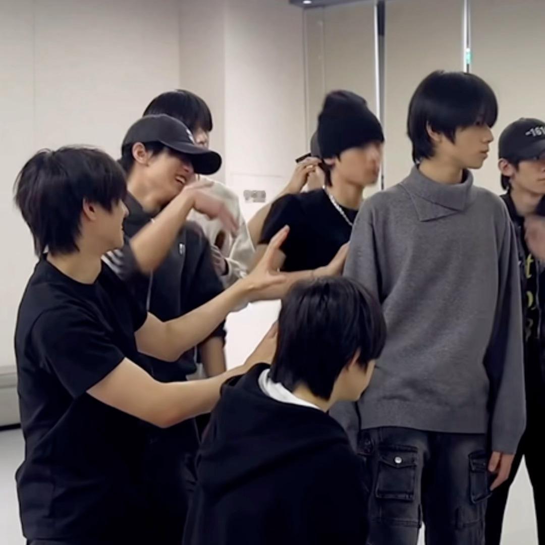 橹穆双人采访预告 嘿嘿 