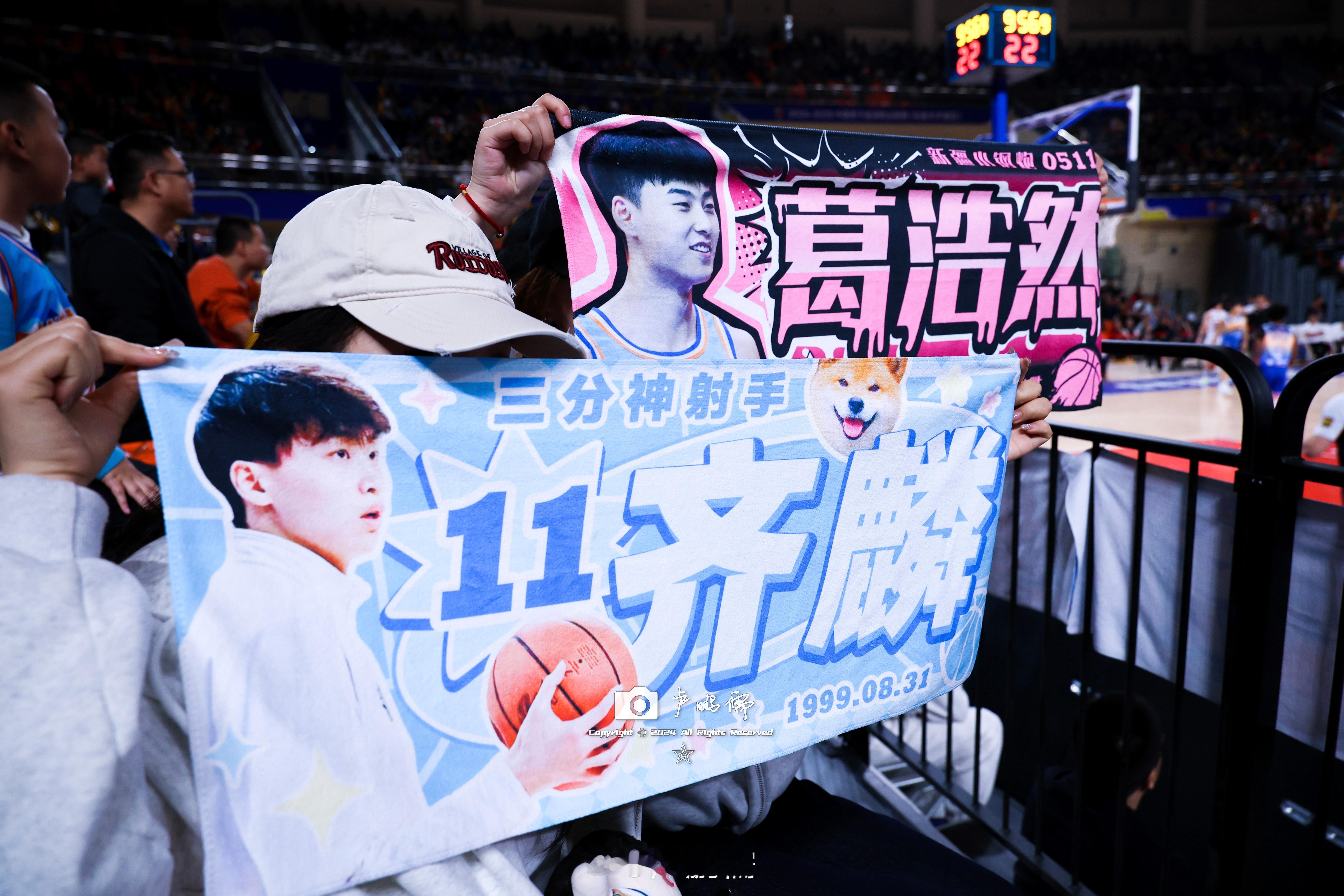 又是一个比赛日开工！💪#有篮无界心潮无限##新疆男篮##小卢篮球世界# ​​​