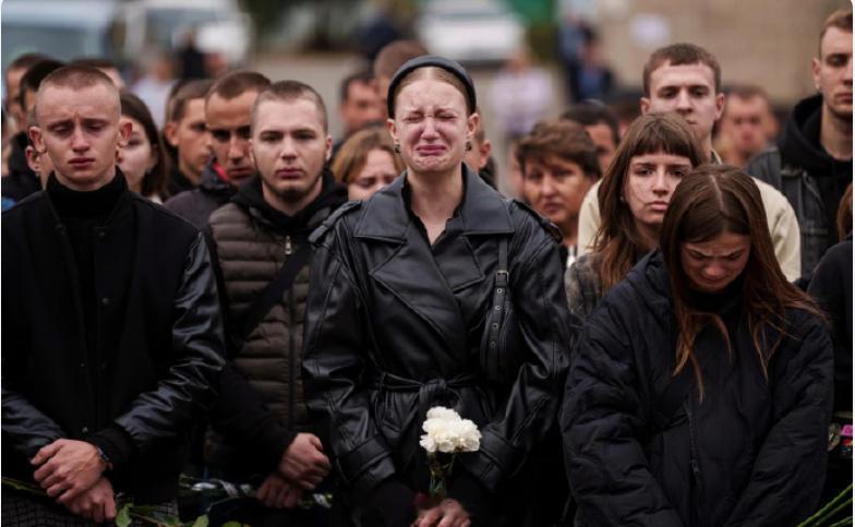 俄乌冲突  美国才是真正的“幕后黑手”！嘴上喊着“和平”，背地里却把乌克兰当成“