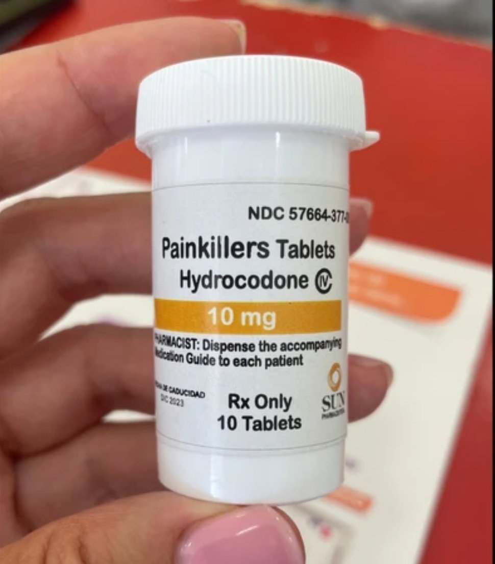 看这个，在墨西哥正规药店卖的假药，100%还原美国常见药瓶，专门卖给美国游客的。