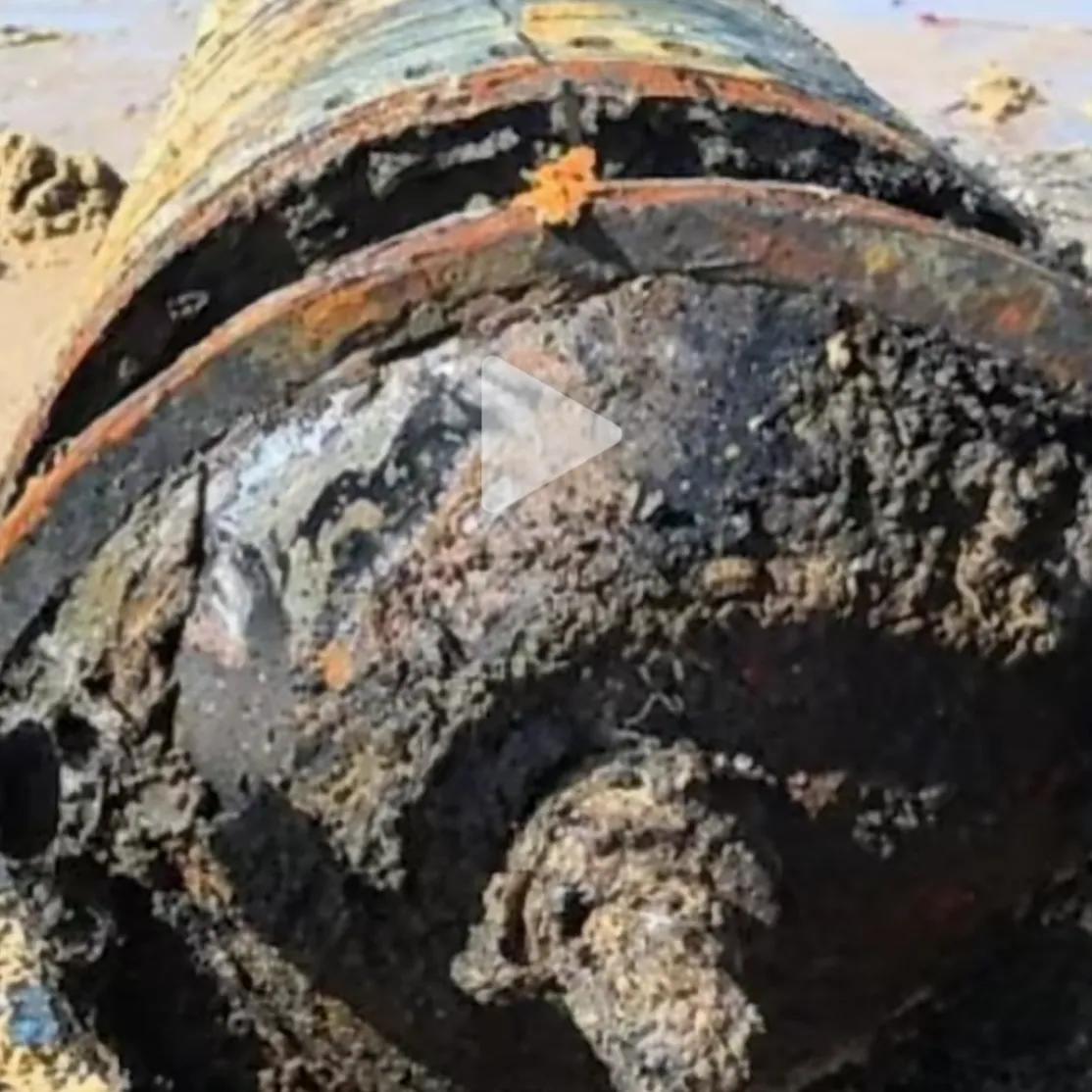 10月17日，威海海上漂来不明物体，严重腐蚀，有钢印编号，经鉴定为甲午战争时期鱼